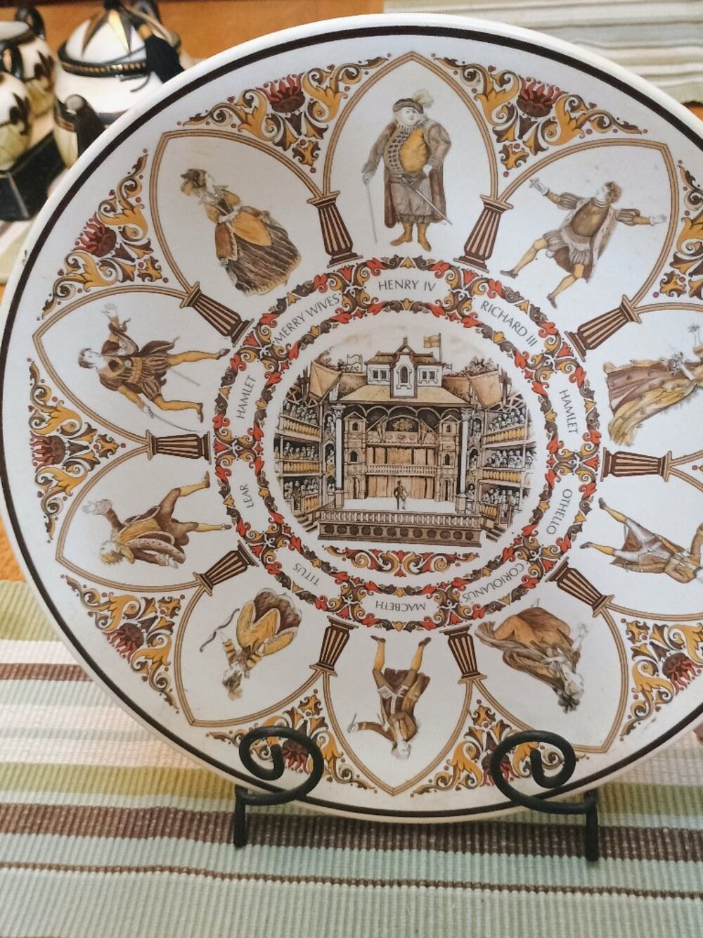 Vintage Wedgwood Shakespeare Collector's plate